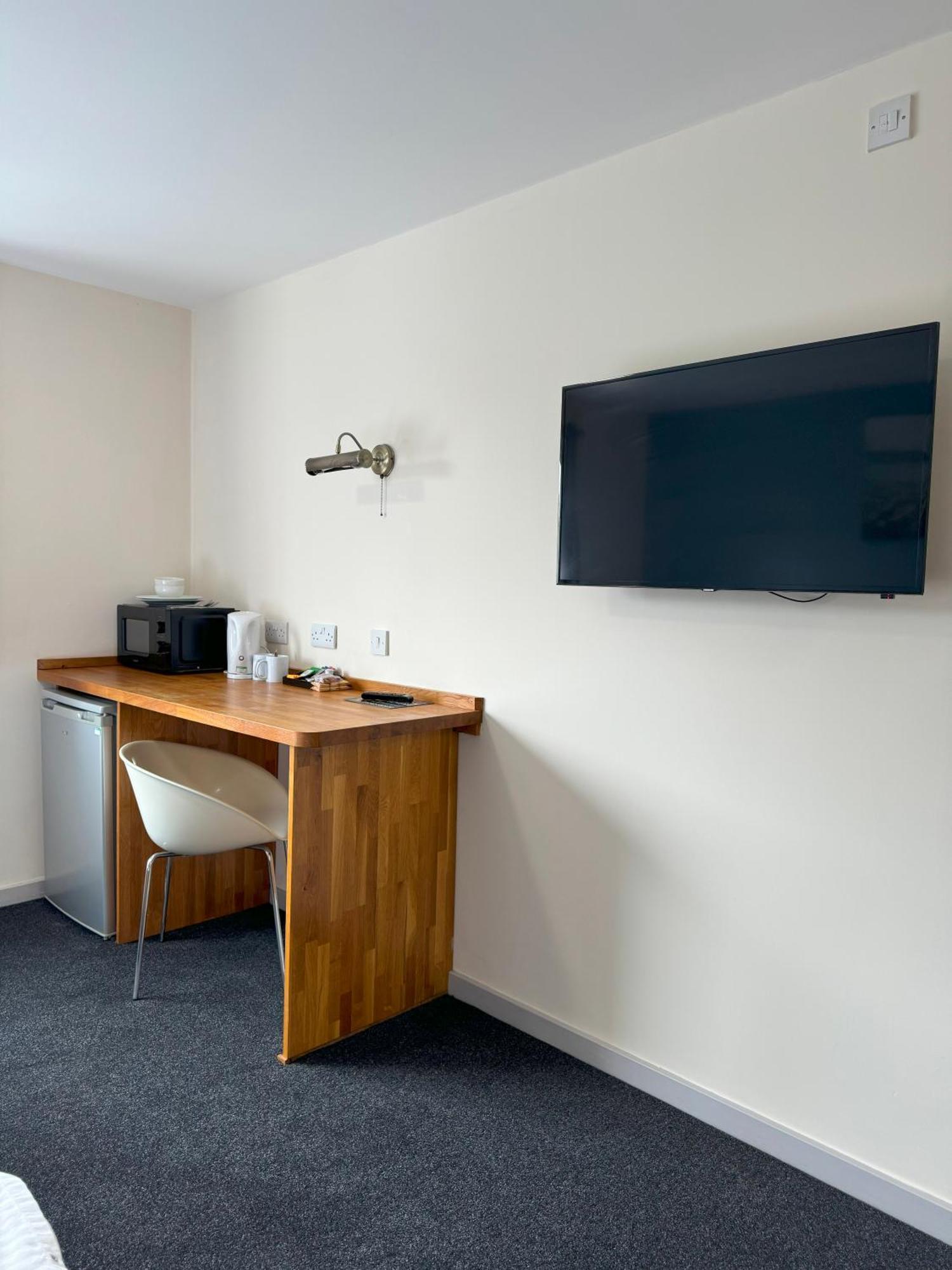 Citilodge Wakefield Hotel By Roomsbooked Екстер'єр фото
