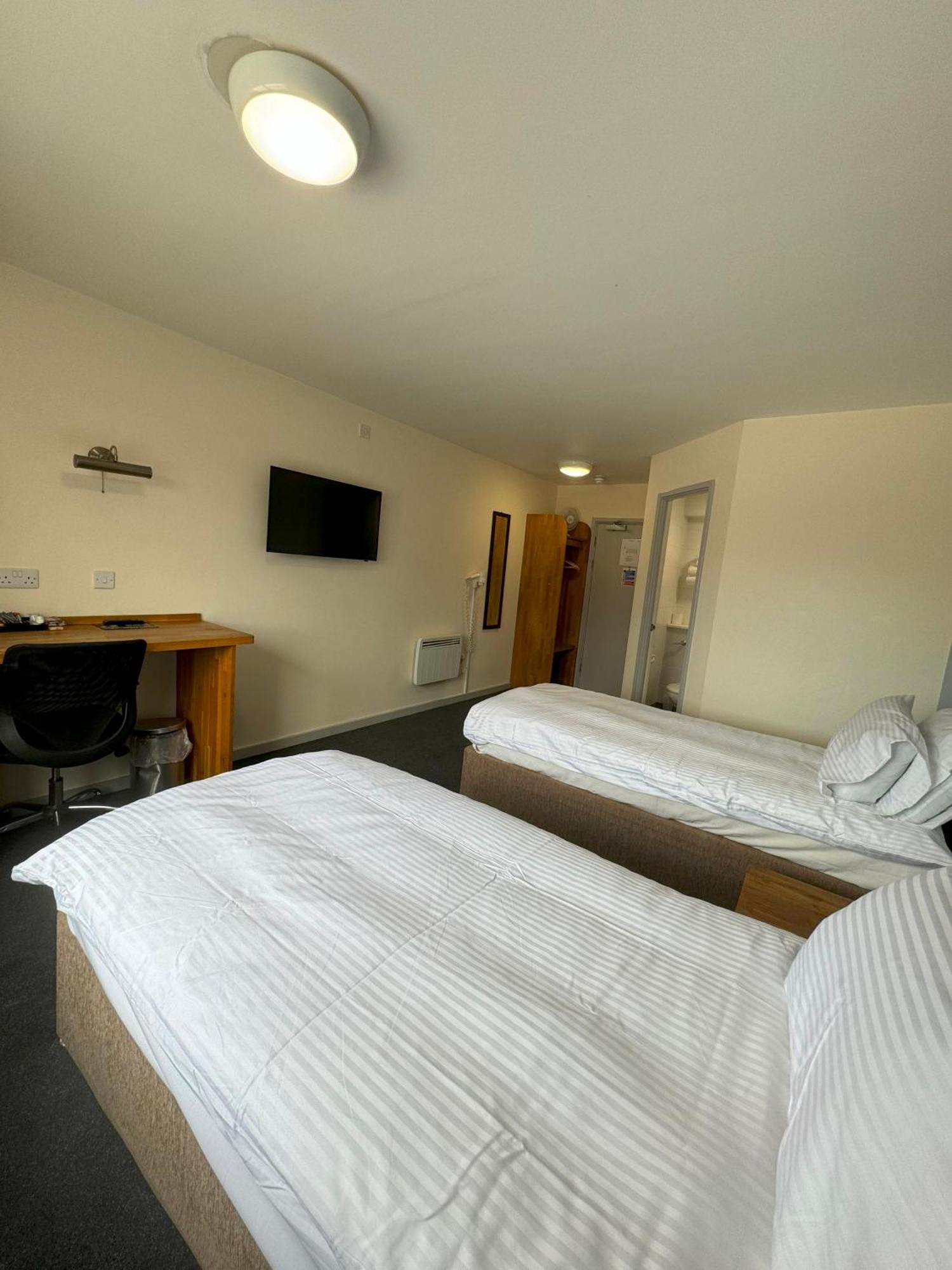 Citilodge Wakefield Hotel By Roomsbooked Екстер'єр фото